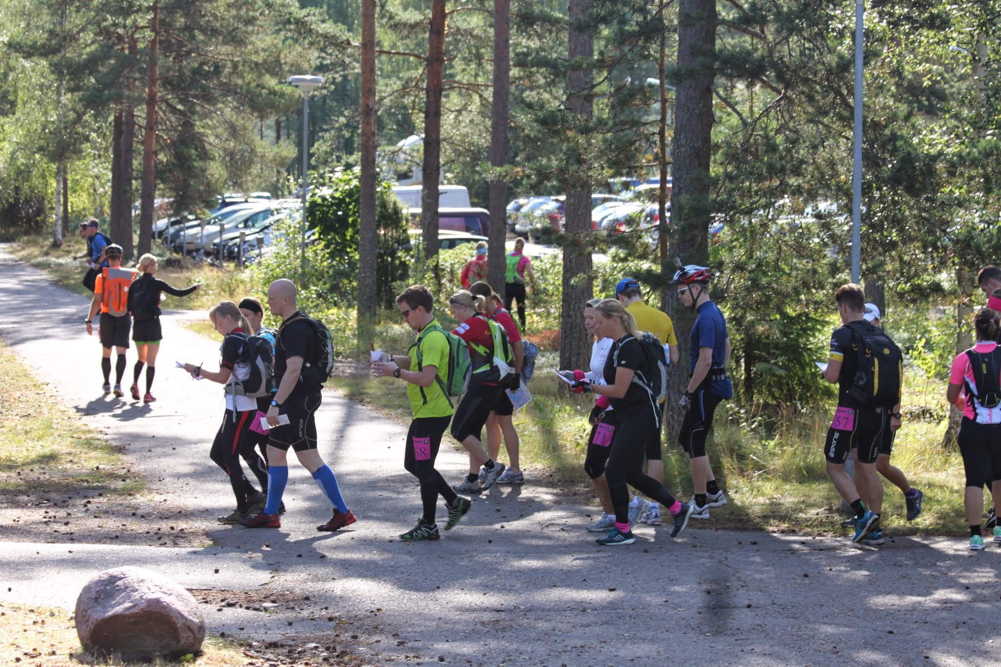 Matkalla prologin ensimmäiselle rastille. Kuva: Lilli Rantahakala / Avanti Adventure