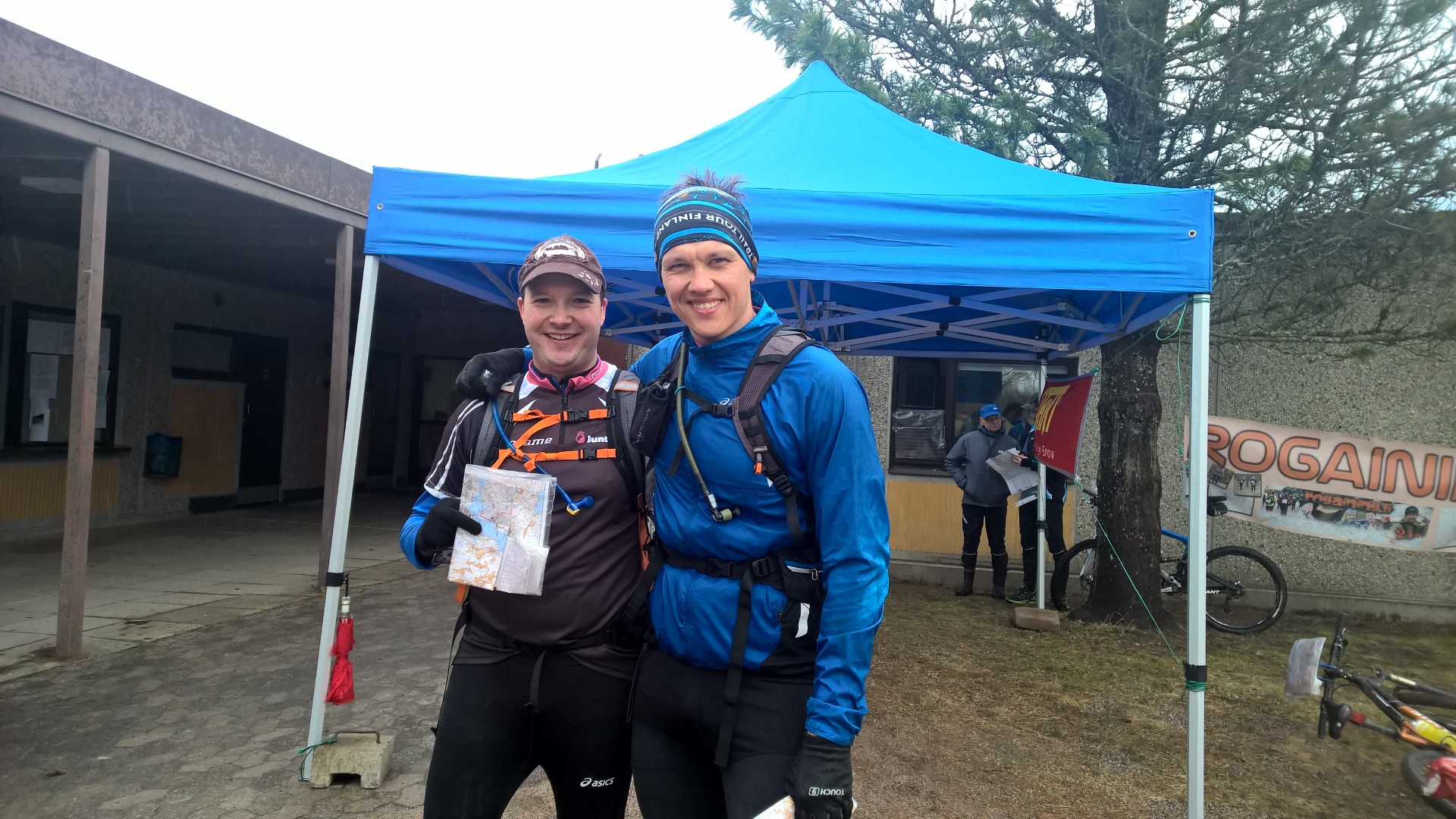 Juntit OK 2 maalissa